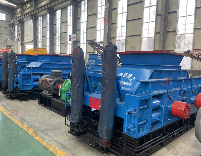錳礦石制砂機(jī)_錳礦石制砂機(jī)型號參數(shù)_對輥式錳礦石制砂機(jī)